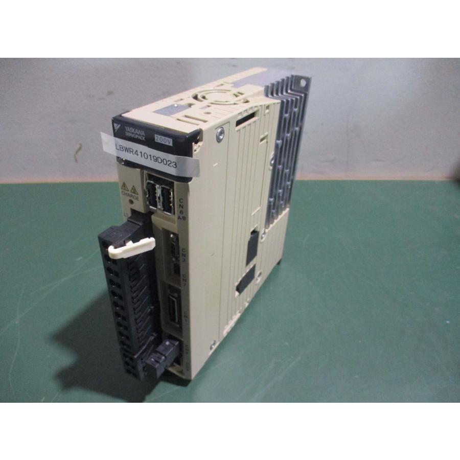 YASKAWA サーボパック SGDV-R90A11A 本体 中古 Yaskawa SGDV-R90A11A サーボパック 200V(LBWR41019D023