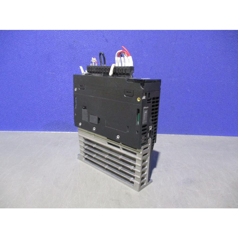 中古 KEYENCE SV2-040L2 ACサーボシステム アンプ 400W (LCDR71024B112