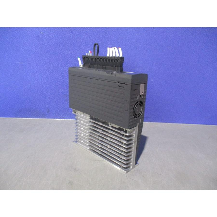 中古 KEYENCE SV2-010L2 ACサーボシステム 200Wモータ用 キーエンス