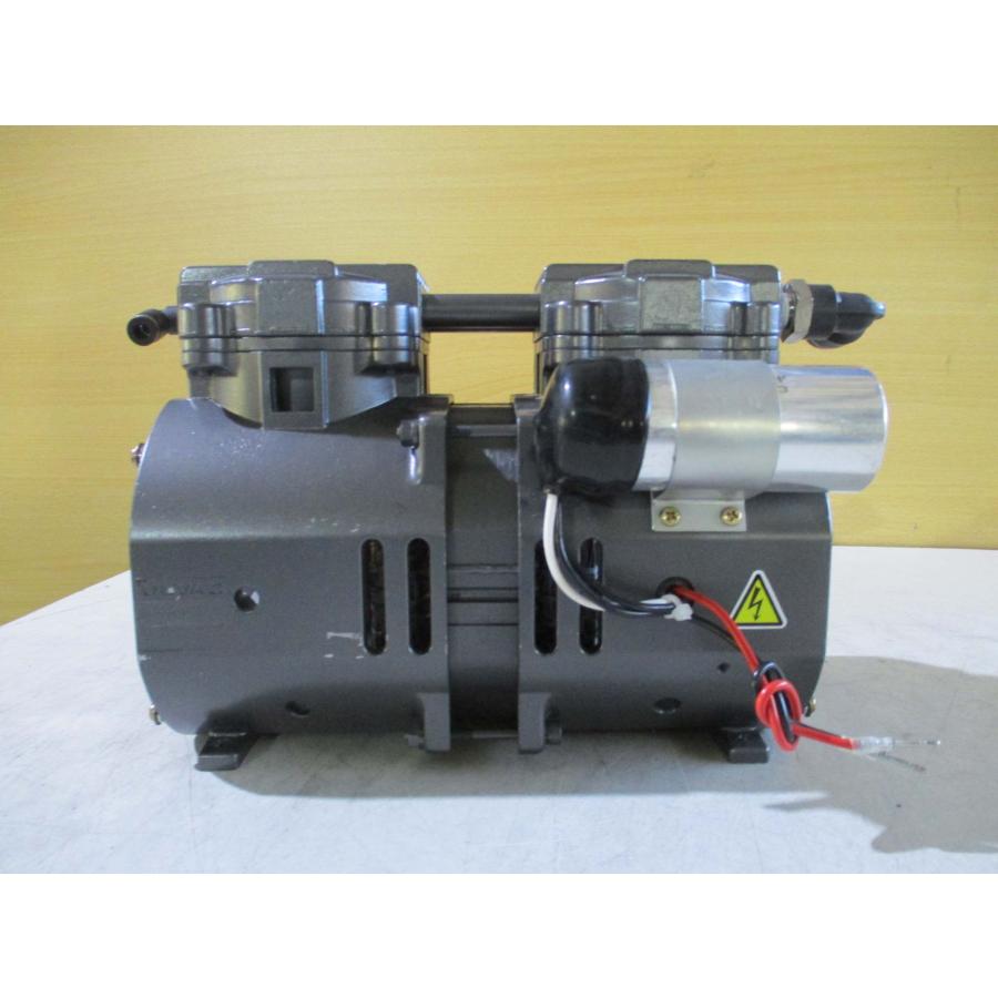 中古 ULVAC ROCKING PISTON TYPE OILLESS VACUUM PUMP DOP-80S 中古 ULVAC ROCKING PISTON TYPE OILLESS VACUUM PUMP DOP-80S