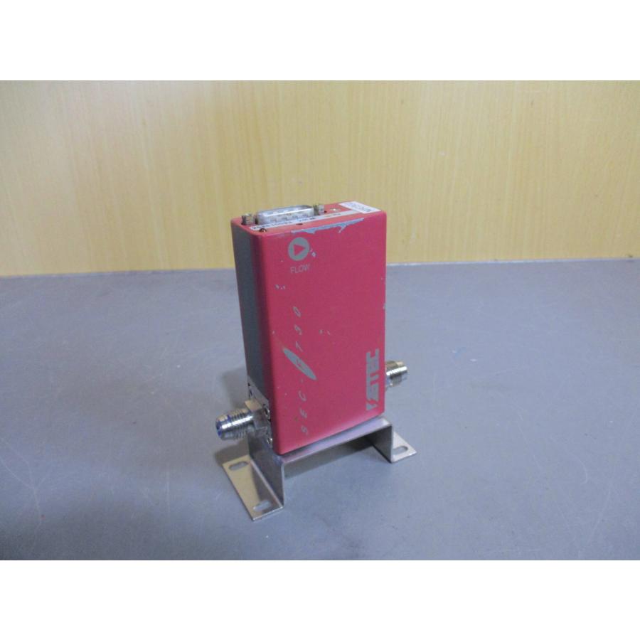中古HORIBA MASS FLOW CONTROLLER SEC-F730M A1 2SLM 中古HORIBA MASS FLOW CONTROLLER SEC-F730M A1 2SLM