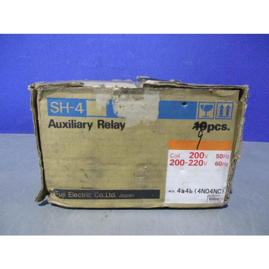 新古 Fuji Electric SZ-A22 / SH-4 Auxiliary Contact Block 9個