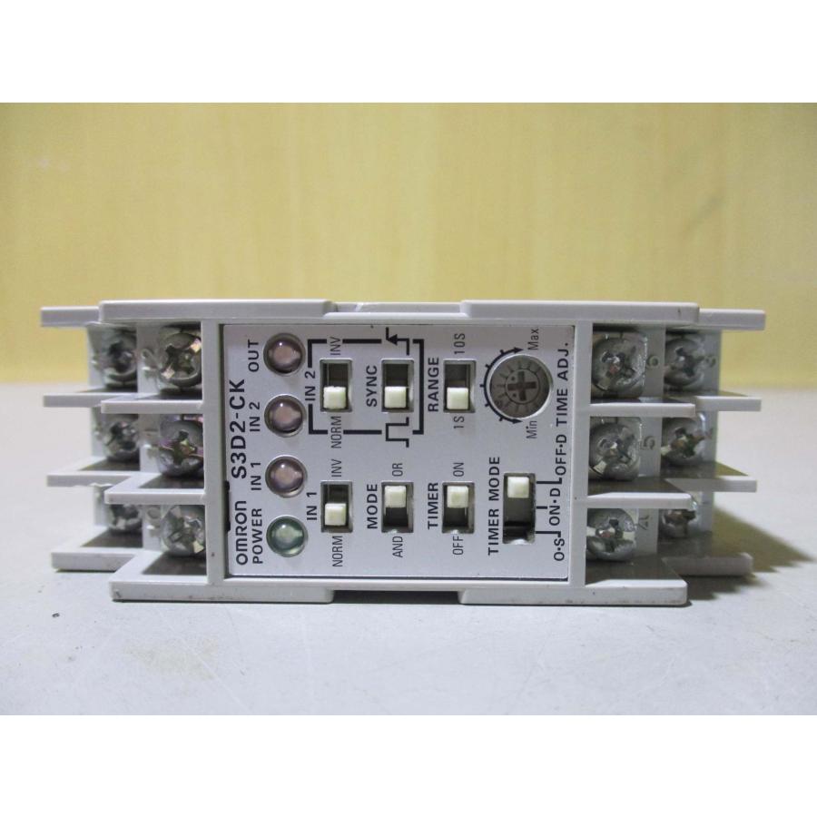 中古 OMRON S3D2-CK センサコントローラ(R50529CADC066