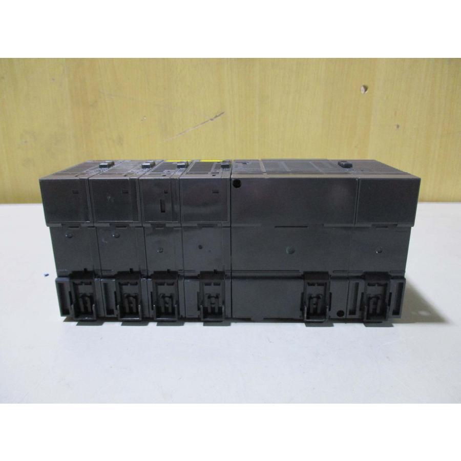 中古 KEYENCE KV-U7/KV-3000/KV-C64XC/KV-C32XC/KV-64TC*2
