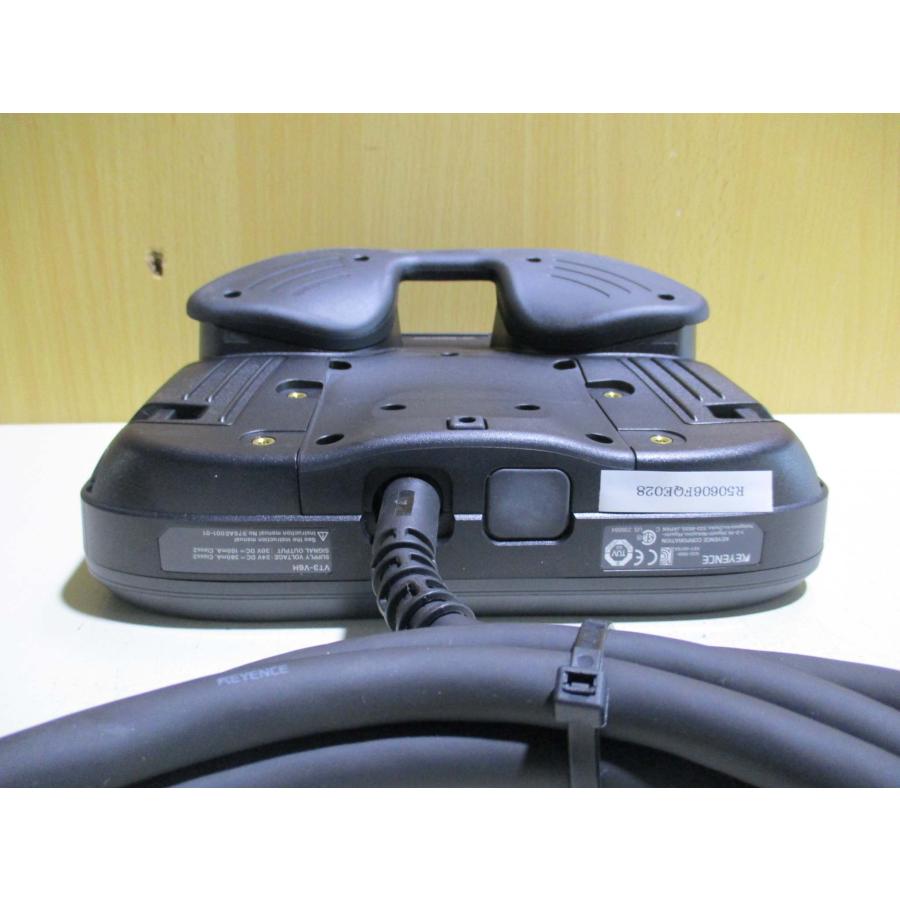 中古 KEYENCE KCC-REM-KEY-0976A /VT3-V6H カラータッチパネル