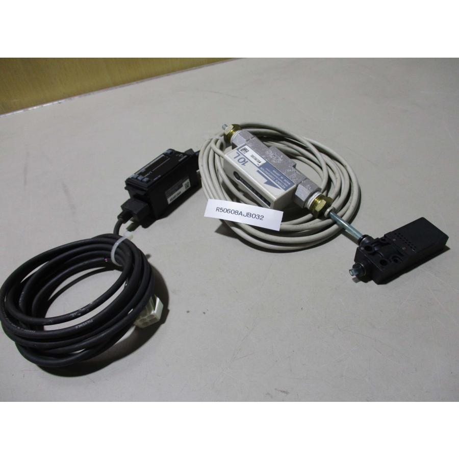 中古 KEYENCE FLOW SENSOR FD-V40A/ FD-A10 流量センサ アンプ 