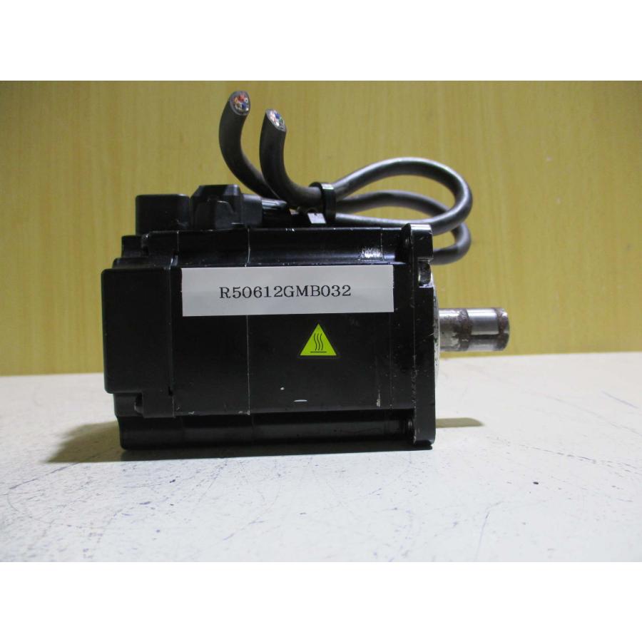 中古 KEYENCE AC SERVO MOTOR SV2-M040AS サーボモーター 400W 