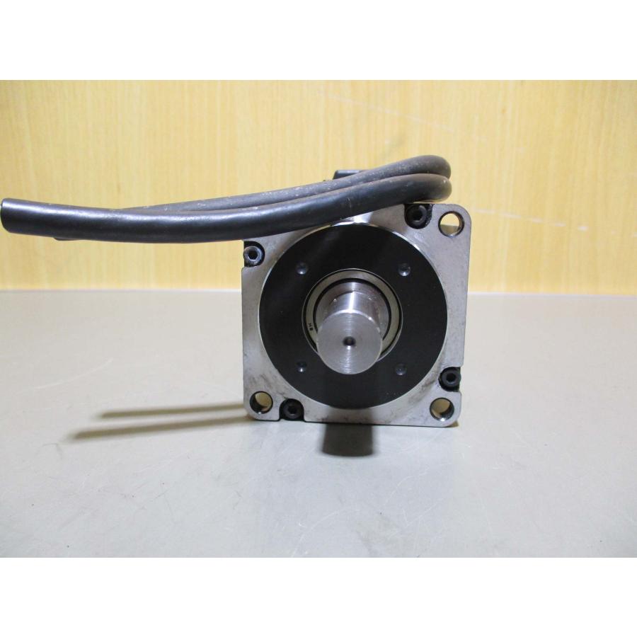 中古 YASKAWA AC SERVO MOTOR SGM7A-06AFA21 AC サーボモーター 中古 YASKAWA AC SERVO MOTOR SGM7A-06AFA21 AC サーボモーター