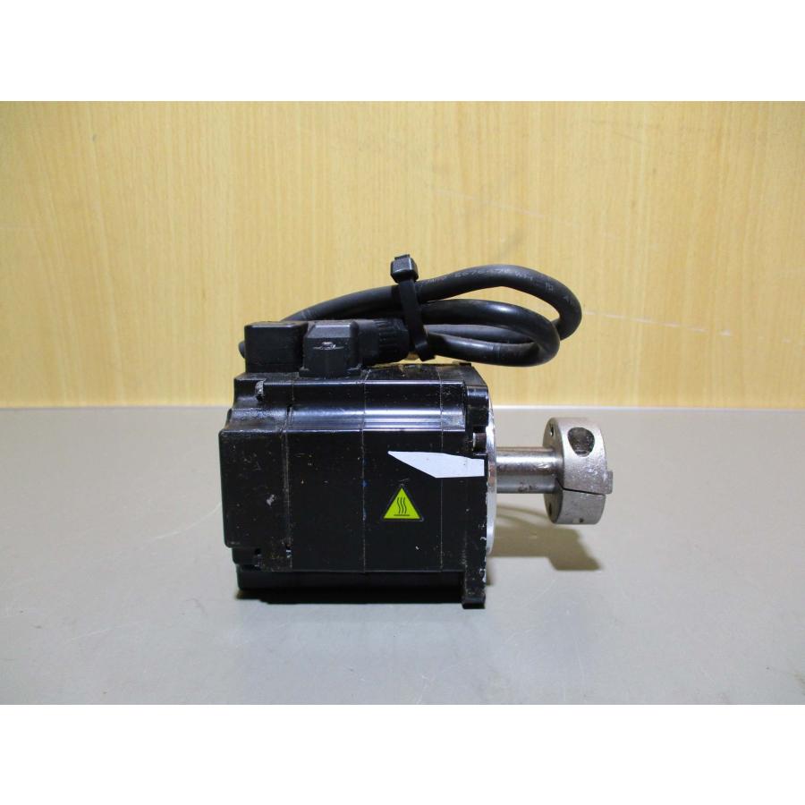 中古 KEYENCE AC SERVO MOTOR SV2-M020AS サーボモーター 200W
