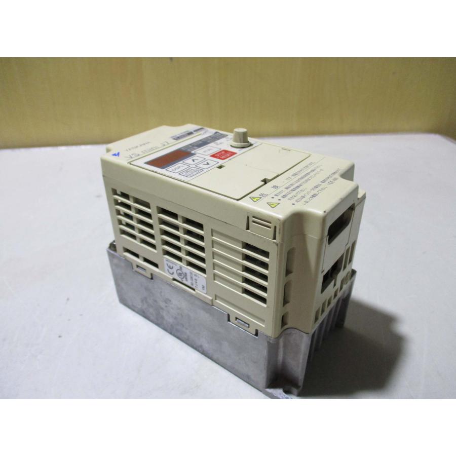 中古 YASKAWA Vs mini J7 CIMR-J7AA20P4 インバータ 2個(R50621DHE034 