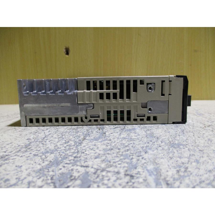 中古 YASKAWA SERVOPACK SGDV-R70A11B サーボパック(R50622DKE053