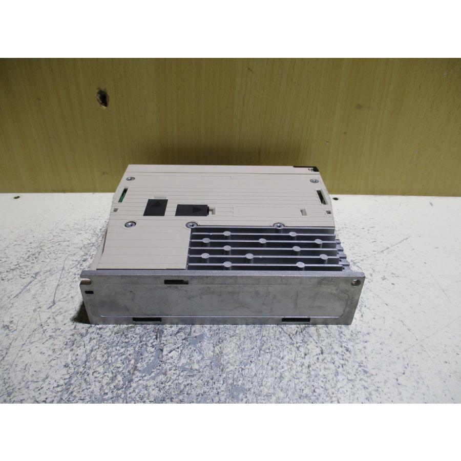 中古 YASKAWA SERVOPACK SGDV-R70A11B サーボパック(R50622DKE053