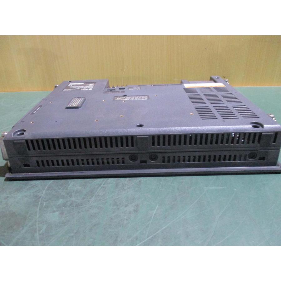 中古 KEYENCE タッチパネル VT3-S12 100-240VAC 50/60Hz 通電OK