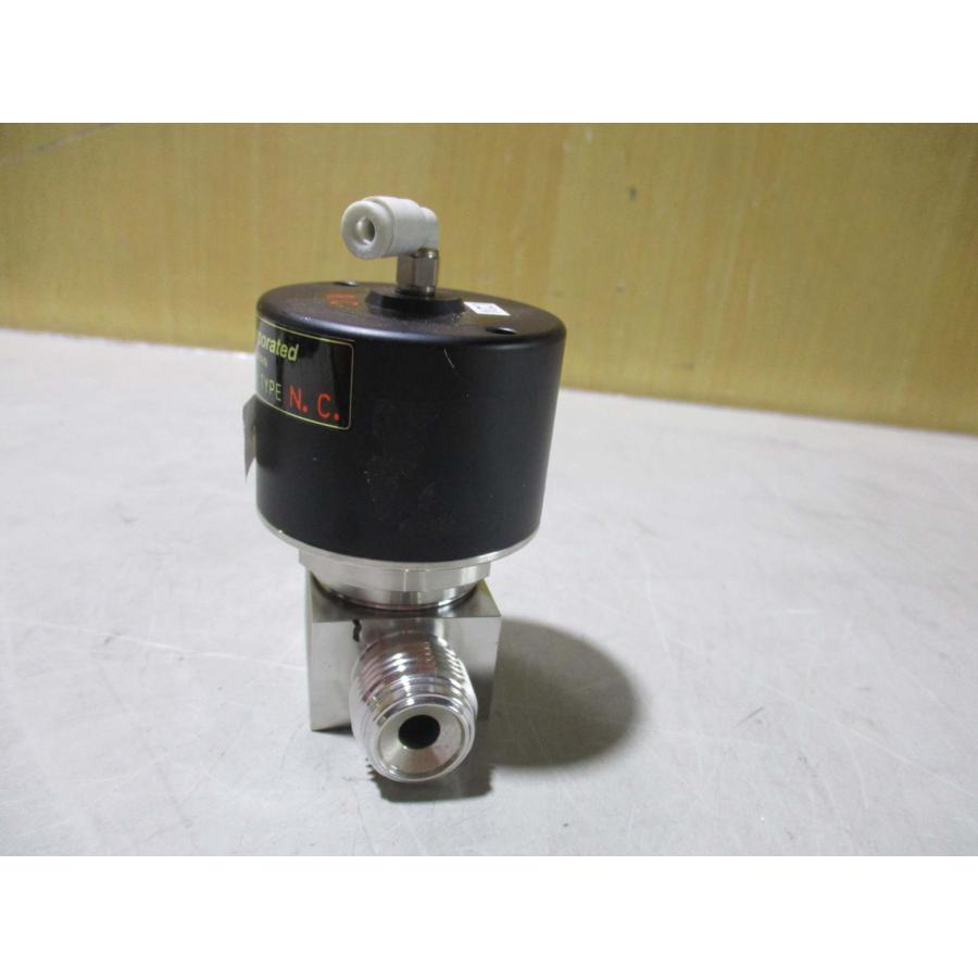 中古 Fujikin N.C. 316L 0.4~0.6 MPa バルブ 2個(R50719JLD056
