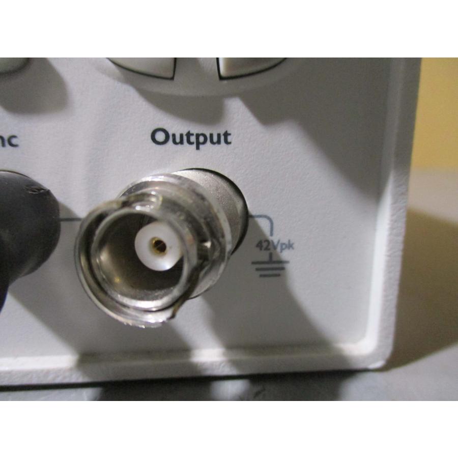 中古 Agilent / Keysight 33220A 20 MHz Function /Arbitrary Waveform Generator 通電OK(R50720MDC002)の画像