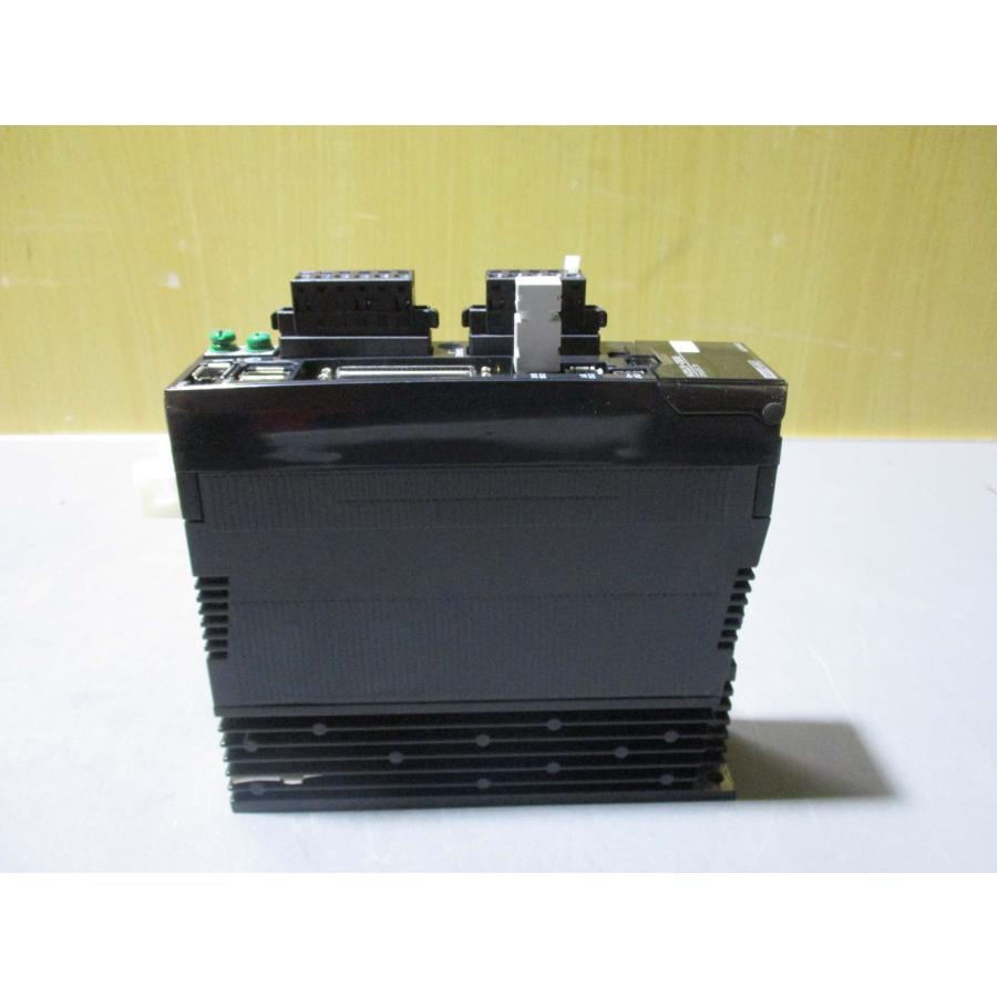 中古 OMRON R88D-KT02H サーボモータ ドライバ(R50921ECC124