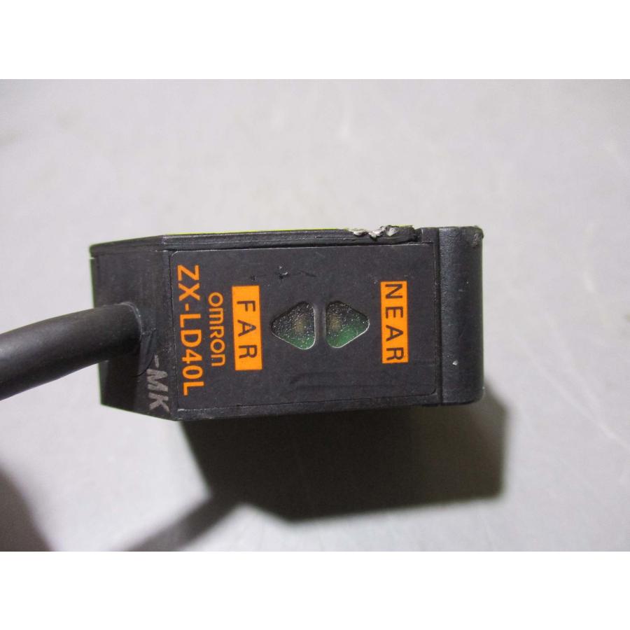 中古 OMRON ZX-LDA11-MKA 変位センサ/ZX-LD40L-MK (R50930AMD073