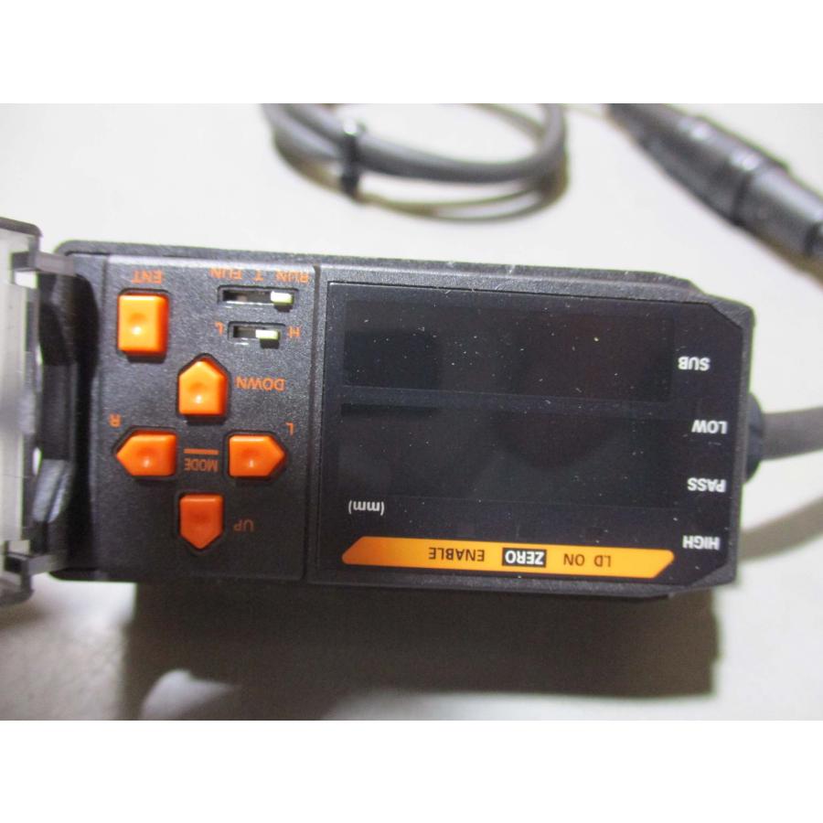 中古 OMRON ZX-LD40L/ZX-LDA11 CMOSレーザ変位センサ (R51003ATB069