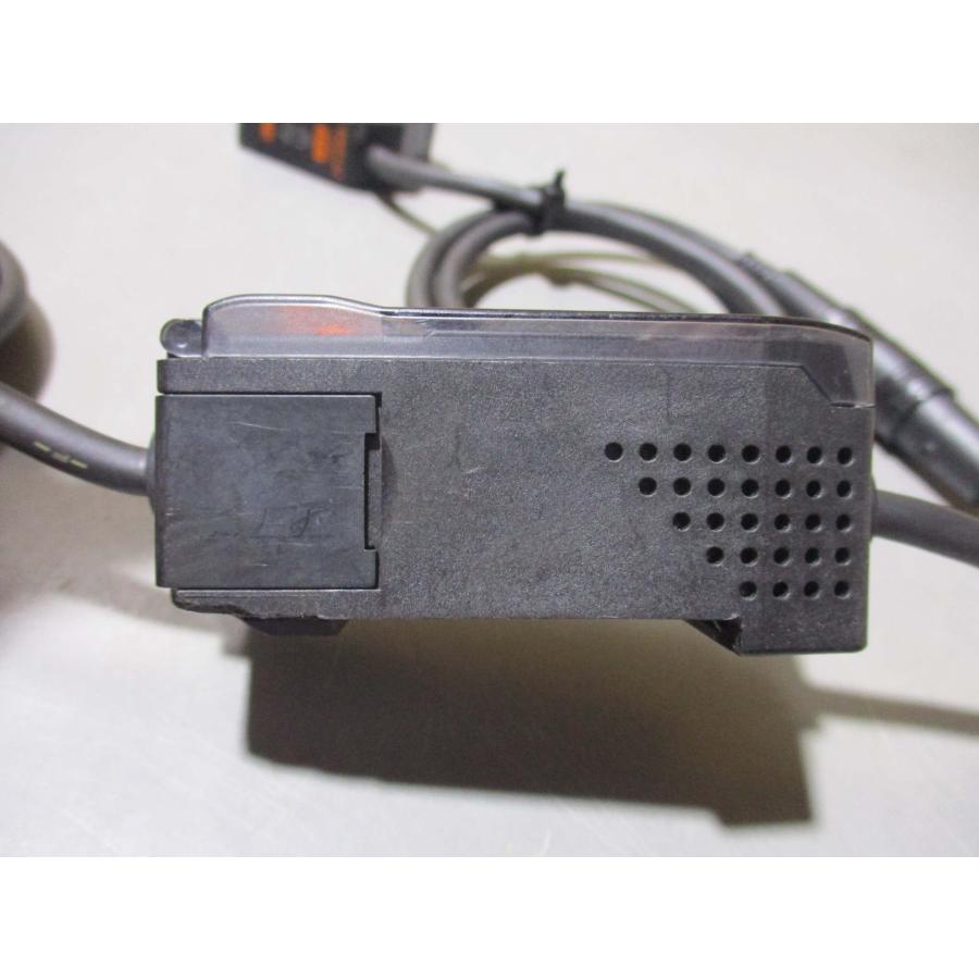 中古 OMRON ZX-LD40L/ZX-LDA11 CMOSレーザ変位センサ (R51003ATB069