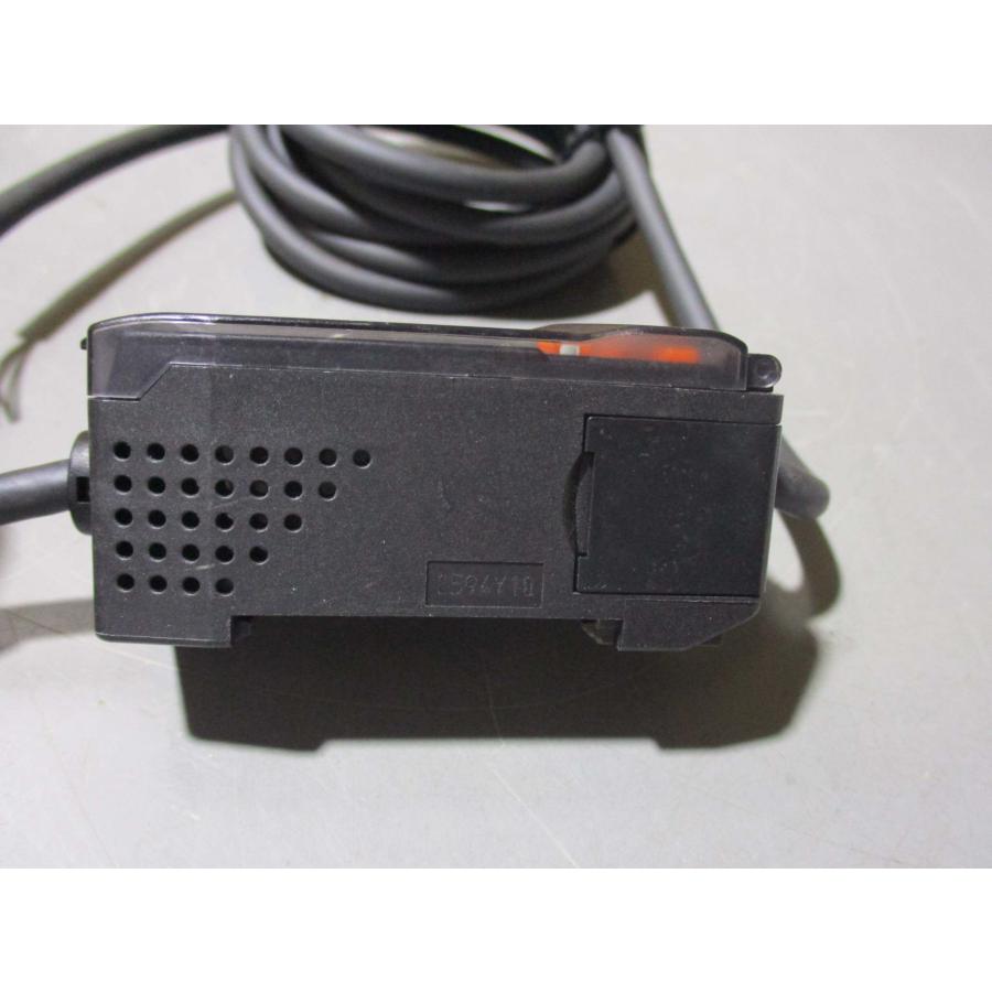 中古 OMRON ZX-SLA11 スマートセンサ レーザタイプ(R51004ATC098