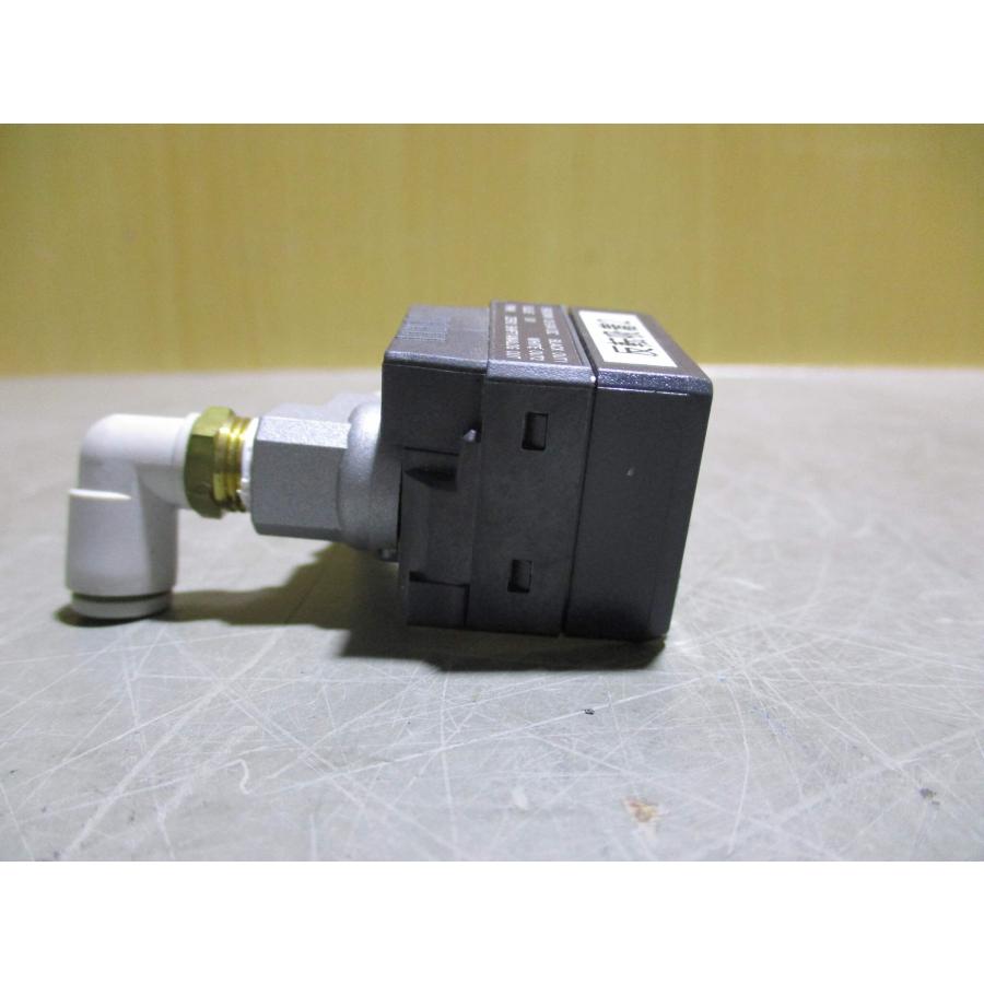 中古KEYENCE AP-C30 デジタル圧力センサ 2個(R51120BADA039 中古KEYENCE AP-C30 デジタル圧力センサ 2個(R51120BADA039