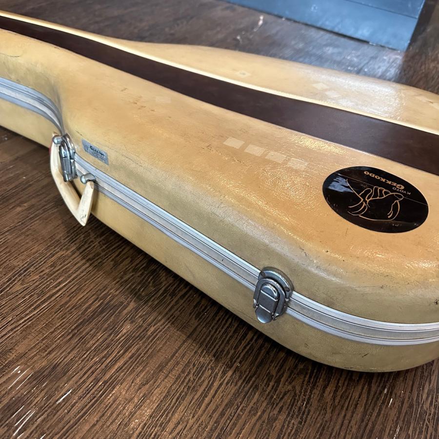 ③アコースティックギター ハードケース付 Amazon | SKB アコースティック/エレアコ/クラシックギター用