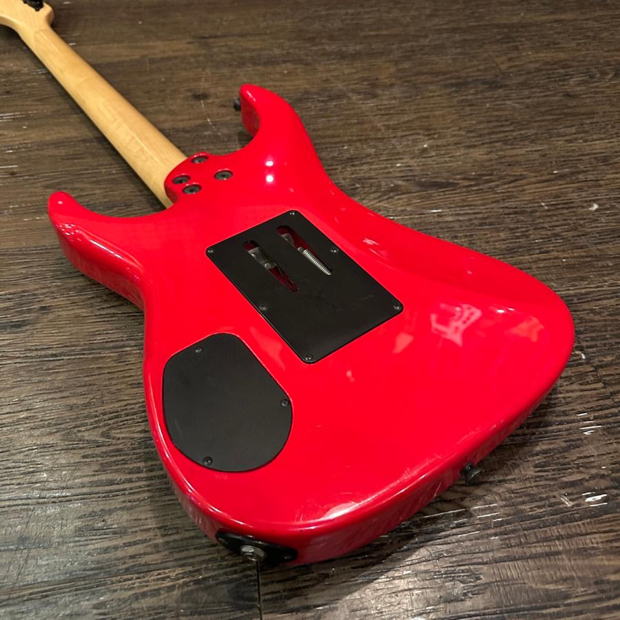 弦交換 FERNANDES エレキギター キルト柄レッド ゴールドパーツ 弦交換 FERNANDES エレキギター キルト柄レッド ゴールドパーツ
