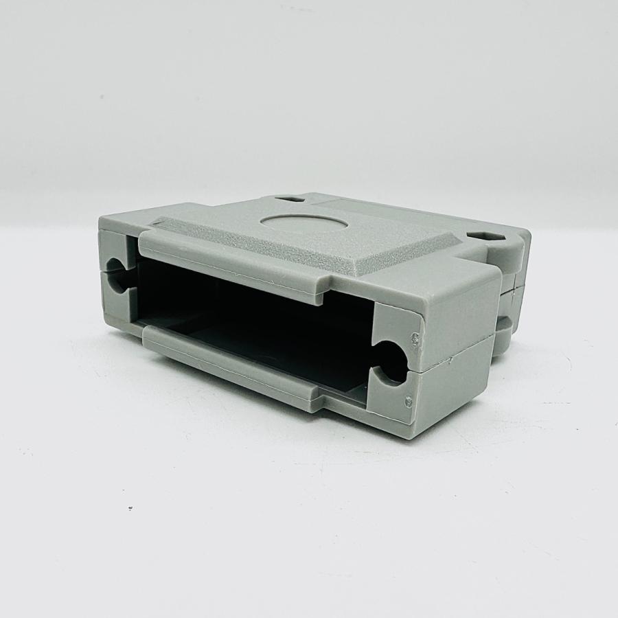 D-sub 25Pinコネクタ用バックシェル ストレート プラスチック グレー