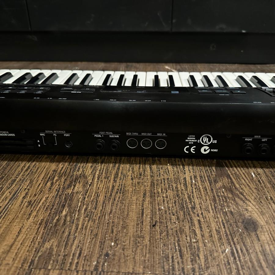 Alesis QS6.1 Synthesizer Keyboard DTM シンセサイザー Alesis QS6.1 Synthesizer Keyboard DTM シンセサイザー
