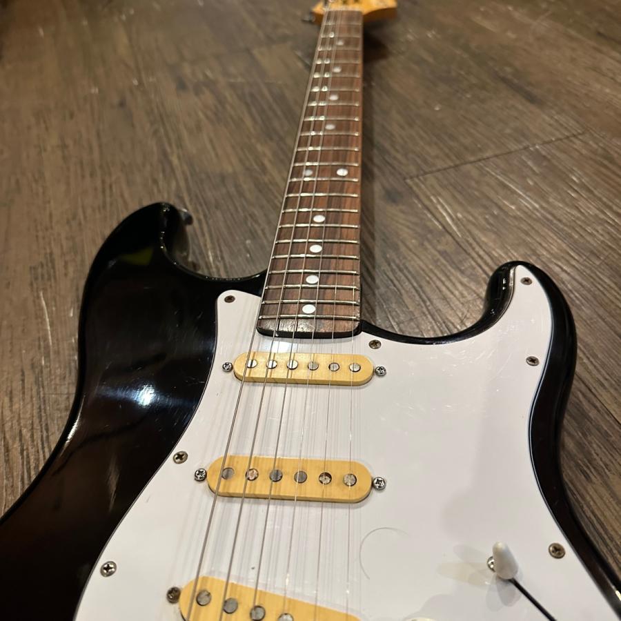 Fresher Straighter Stratocaster Type Electric Guitar エレキ