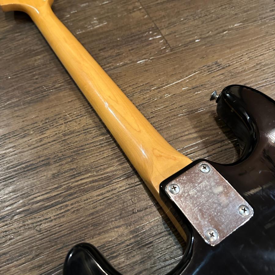 Fresher エレキギター ストラトキャスタータイプ 黒 Fresher Straighter Stratocaster Type Electric Guitar エレキ