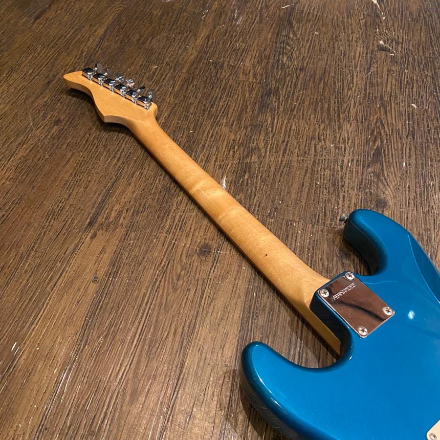 FERNANDES Fernandes Stratocaster Electric Guitar エレキ