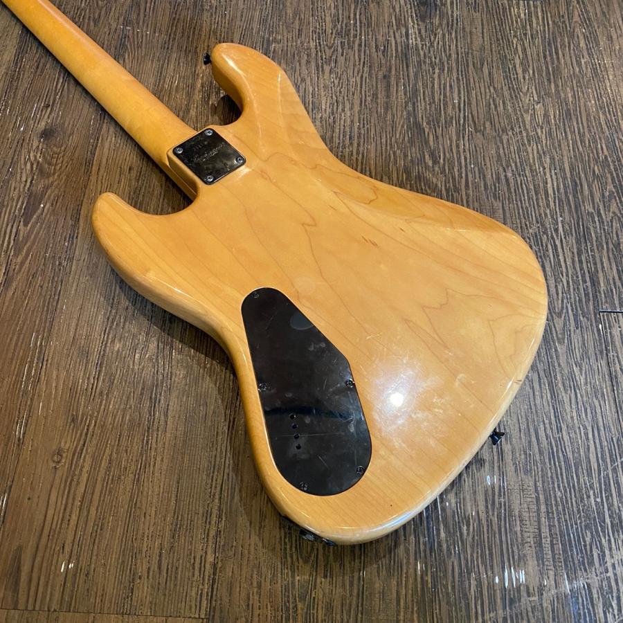 Blade Levinson B4 Electric Bass エレキベース アクティブ