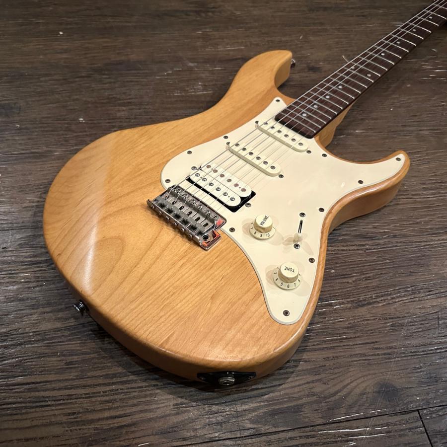 YAMAHA（ヤマハ） Yamaha Pacifica 112 Electric Guitar エレキギター