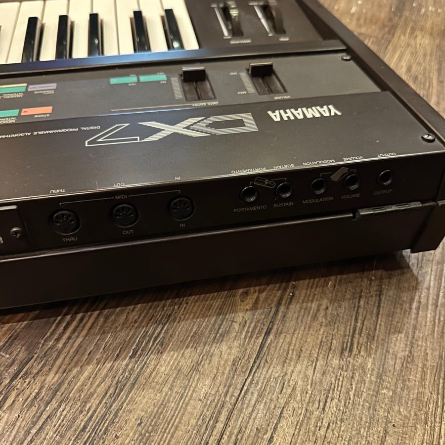 YAMAHA Yamaha DX7 Synthesizer Keyboard シンセサイザー