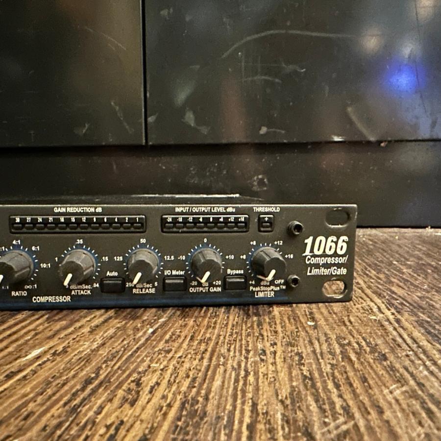 dbx 1066 Compressor Limiter Gate 2ch コンプレッサー PA