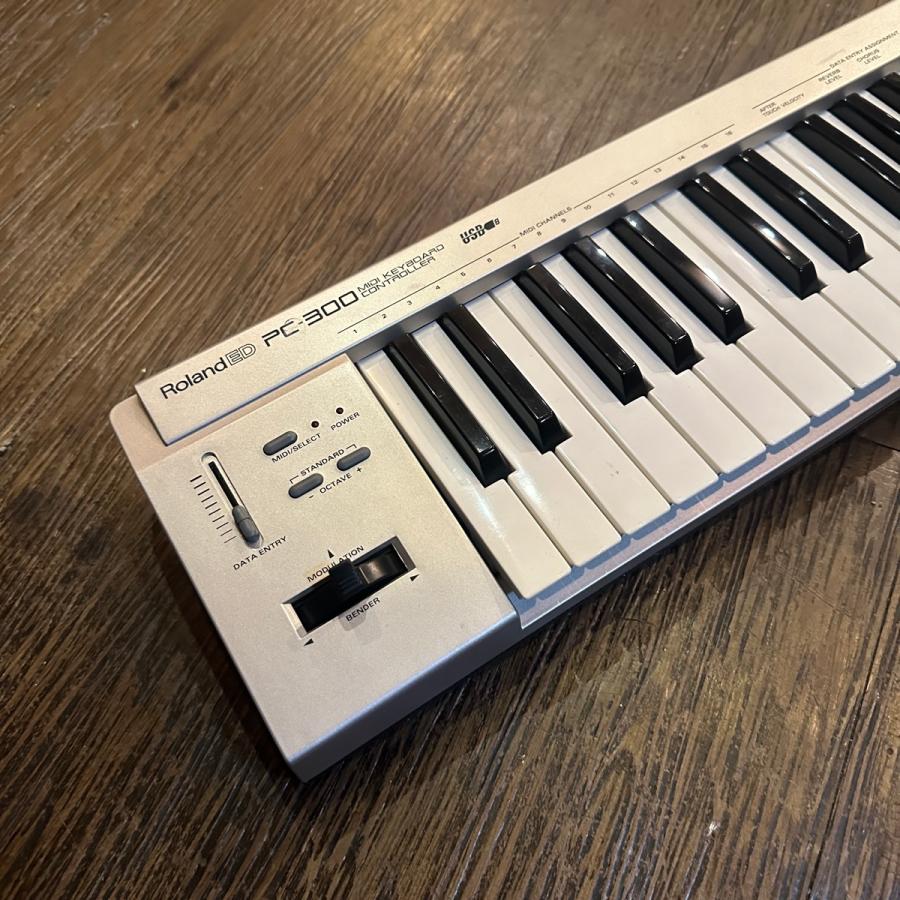 ローランド（Roland） Roland PC-300 MIDI Keyboard キーボード -e995