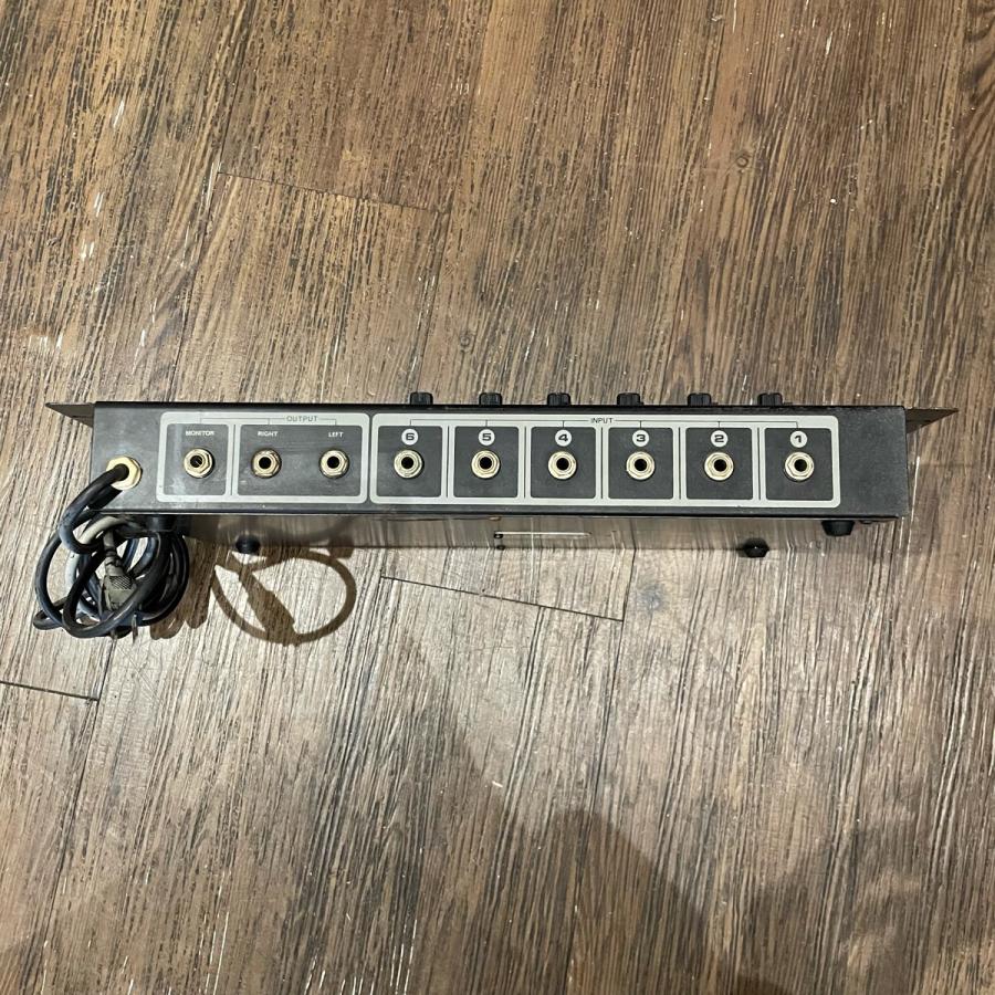BOSS KM-6B ミキサー 動作品だがジャンク扱い 送料無料 Boss KM-6B Analog Mixer ボス アナログミキサー -GrunSound