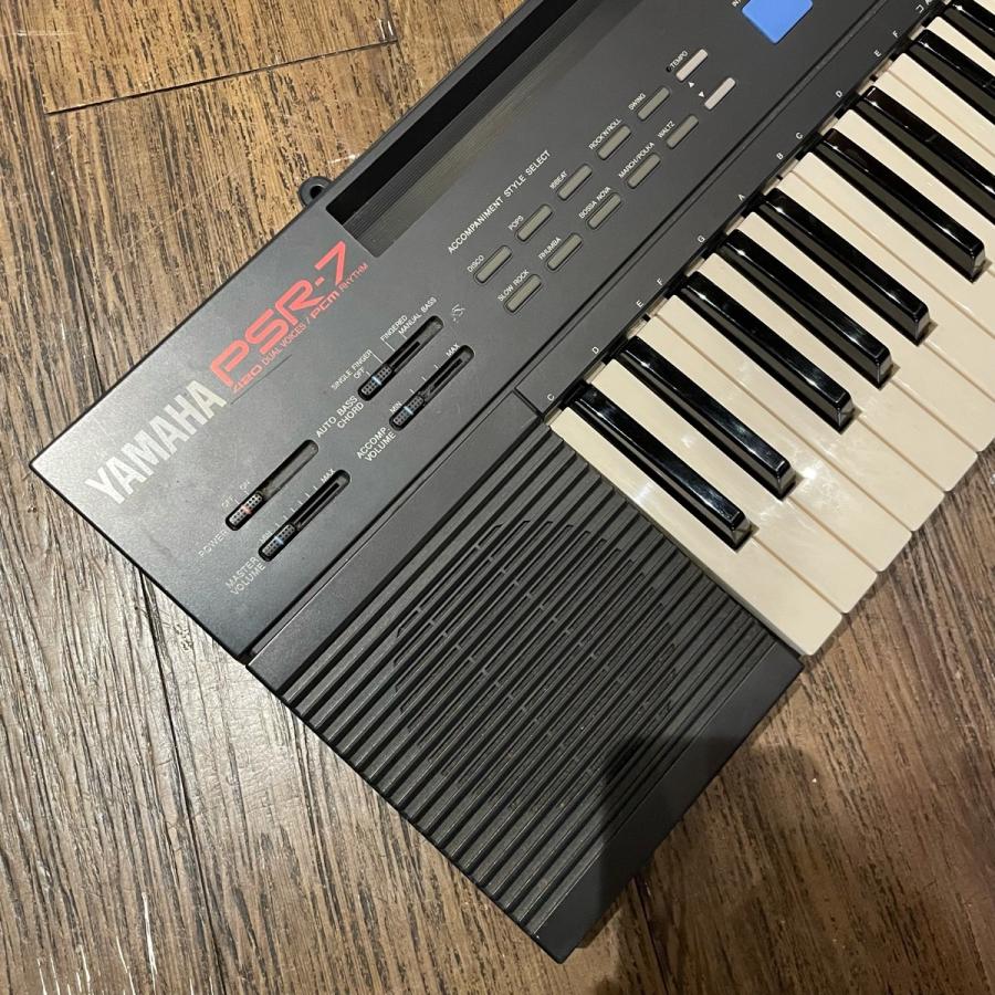 鍵盤楽器 YAMAHA PSR-7 YAMAHA PSR-7 (中古)