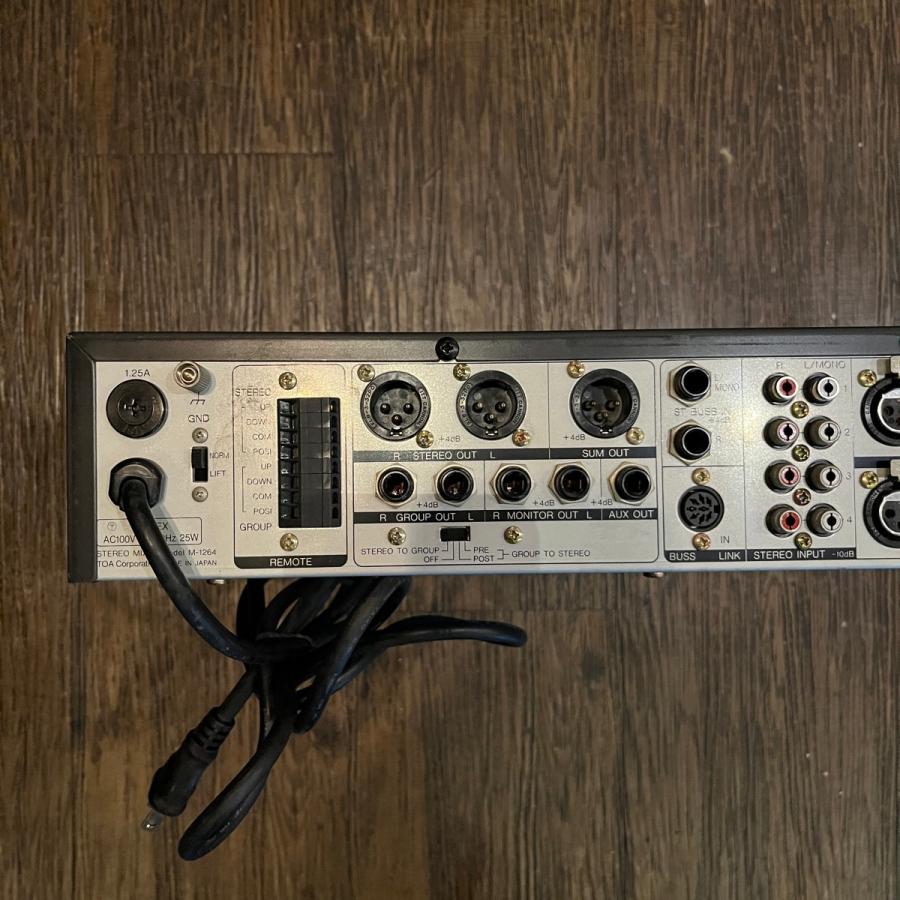 動作品】TOA ステレオミキサー M-110 業務用 ステレオミキサー