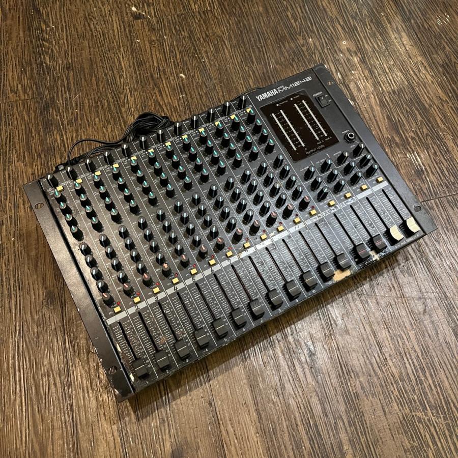 【音出し確認済み】YAMAHA MG124CX コンパクトミキサー ヤマハ YAMAHA（ヤマハ） Yamaha MM1242 Analog Mixer ミキサー -m467