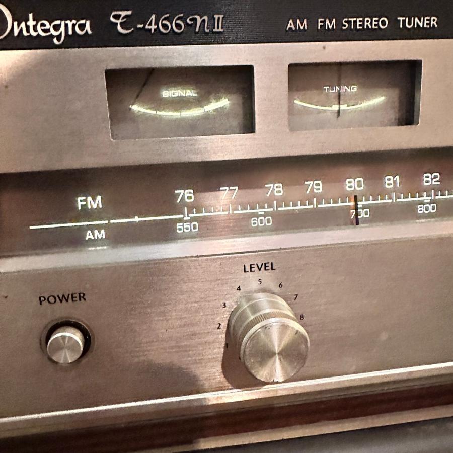 ONKYO（オンキヨー） Onkyo Integra T-466NII AM-FM Stereo Tuner Wood