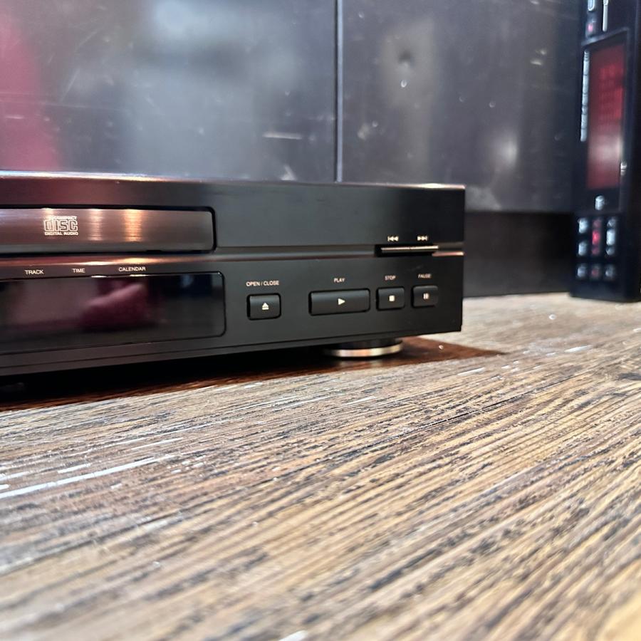 DENON（デノン） Denon DCD-735 Compact Disc Player CDプレーヤー ΛS