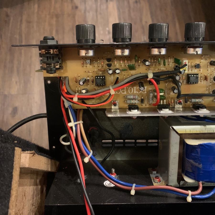 EDEN EC10 ベースアンプ 送料無料 EDEN EC10 Bass Amplifier 50W エデン ベースアンプ コンボ