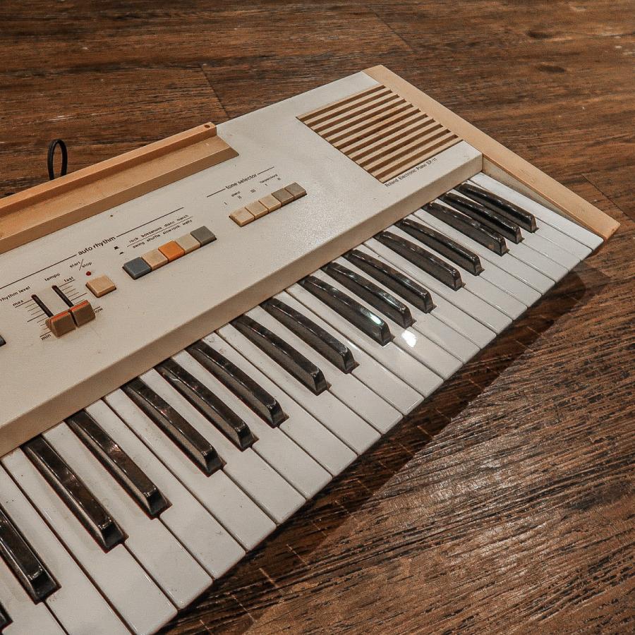 ローランド（Roland） -ジャンク- Roland EP-11 電子ピアノ -GRUN