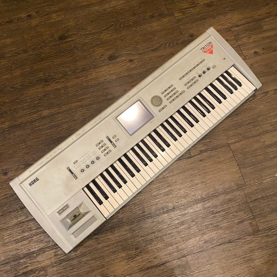 KORG TRITON 61 Keyboard synthesizer コルグ シンセサイザー KORG TRITON 61 Keyboard synthesizer コルグ シンセサイザー