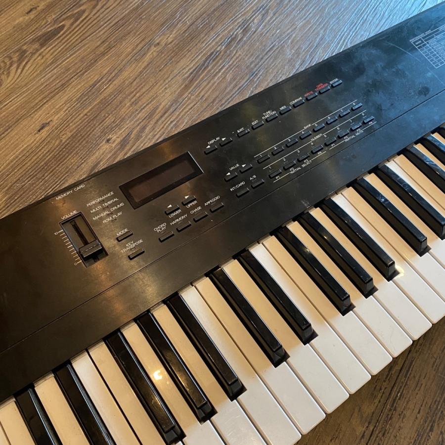 ローランド -ジャンク- Roland D-5 Synthesizer Keyboard ローランド -ジャンク- Roland D-5 Synthesizer Keyboard