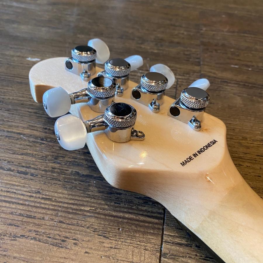 Music Man STERLING by MUSIC MAN JP-60 SS/R John Petrucci Music Man STERLING by MUSIC MAN JP-60 SS/R John Petrucci
