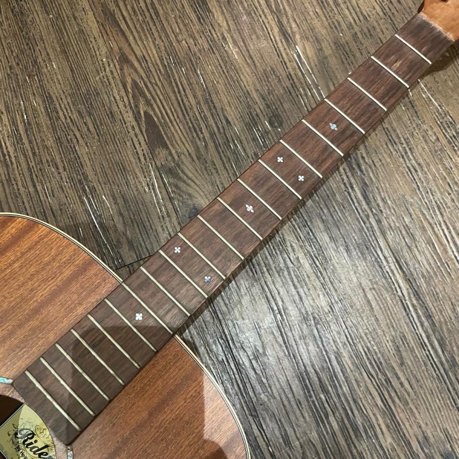 Rider by HEADWAYアコースティックギター 美品で激鳴り Rider by HEADWAYアコースティックギター 美品で激鳴り