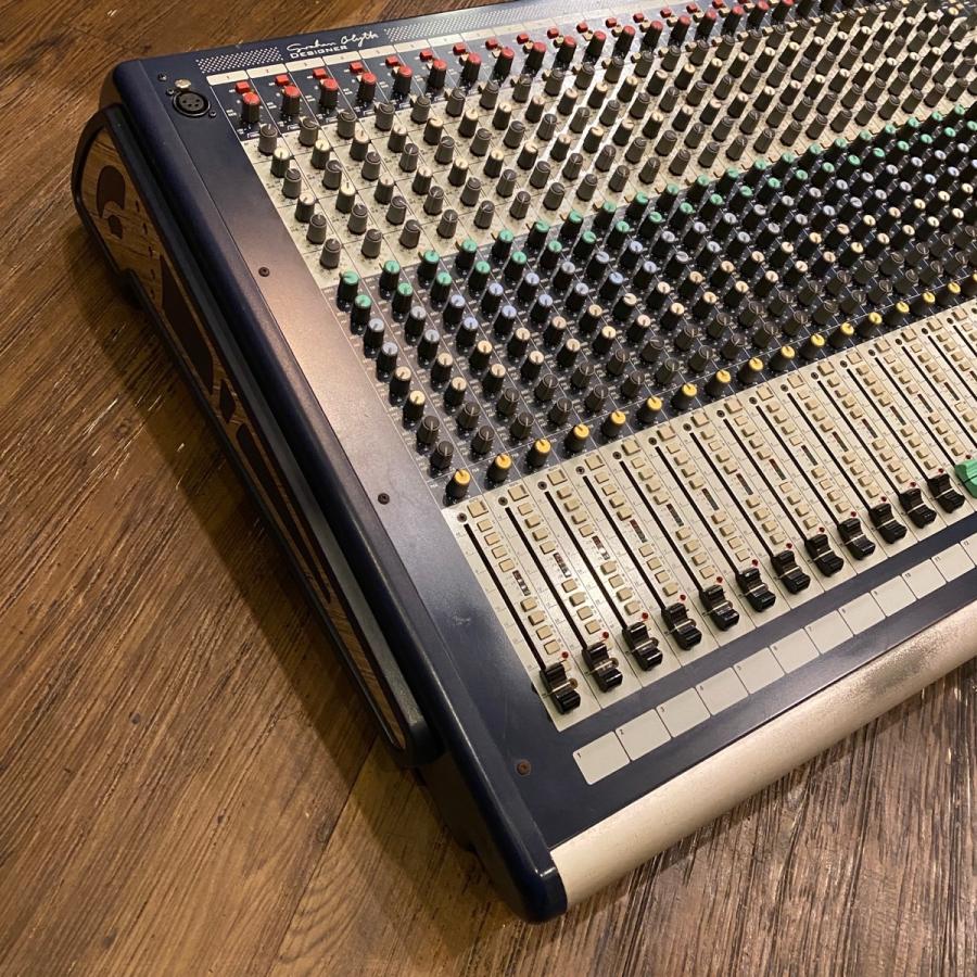 Soundcraft GB4 32ch Analog Mixing Console サウンドクラフト